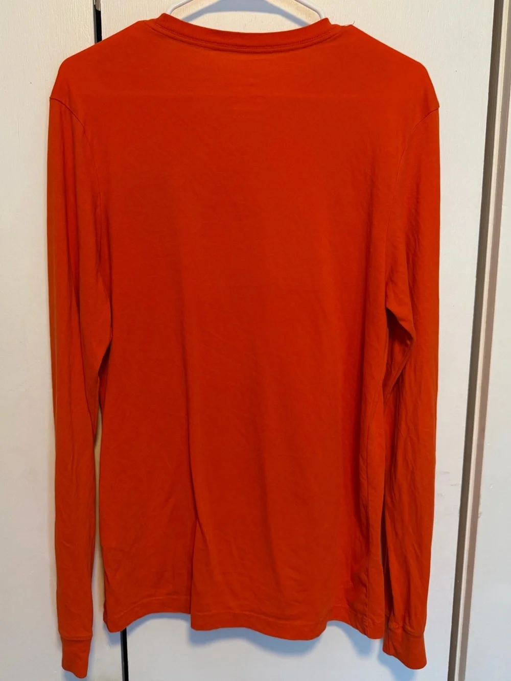 Nike Men’s Orange Long-Sleeve ELITE Performance Tee